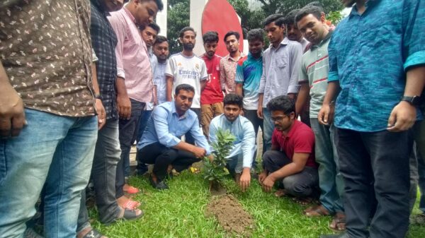 বিশ্ব পরিবেশ দিবস উপলক্ষে বুটেক্সে বৃক্ষরোপণ 