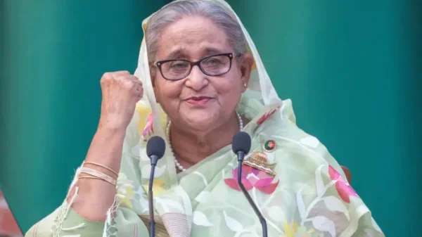 শেখ হাসিনা-কামালকে অব্যাহতি চাইলেন আইনজীবী; যুক্তি হাসিনা দেশের উন্নয়ন নিয়ে ব্যস্ত ছিলেন