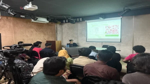 কৃত্রিম বুদ্ধিমত্তার যুগে বিজ্ঞাপন তৈরি: গ্রিন ইউনিভার্সিটিতে কর্মশালা