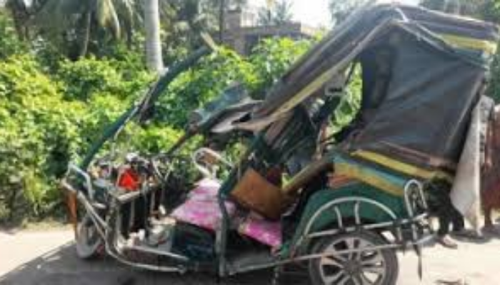 Three Dead, Four Injured as Truck Hits Easybike in Khulna