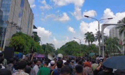 ear gas, sound grenades fired as students push through barricades in Dhaka