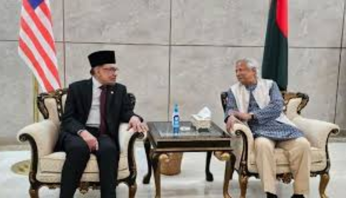 Yunus Meets Malaysian Prime Minister for Key Bilateral Discussions
