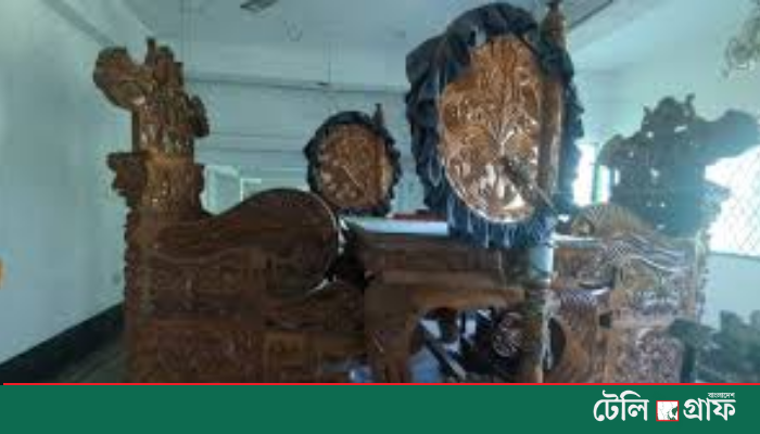 “Khejur Motaleb” crafts tribute furniture for BNP leader “Khejur Motaleb” crafts tribute furniture for BNP leader